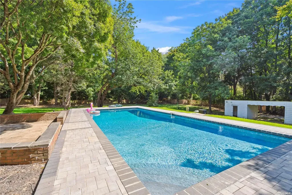 58 Ryefield Road Locust Valley NY 11560