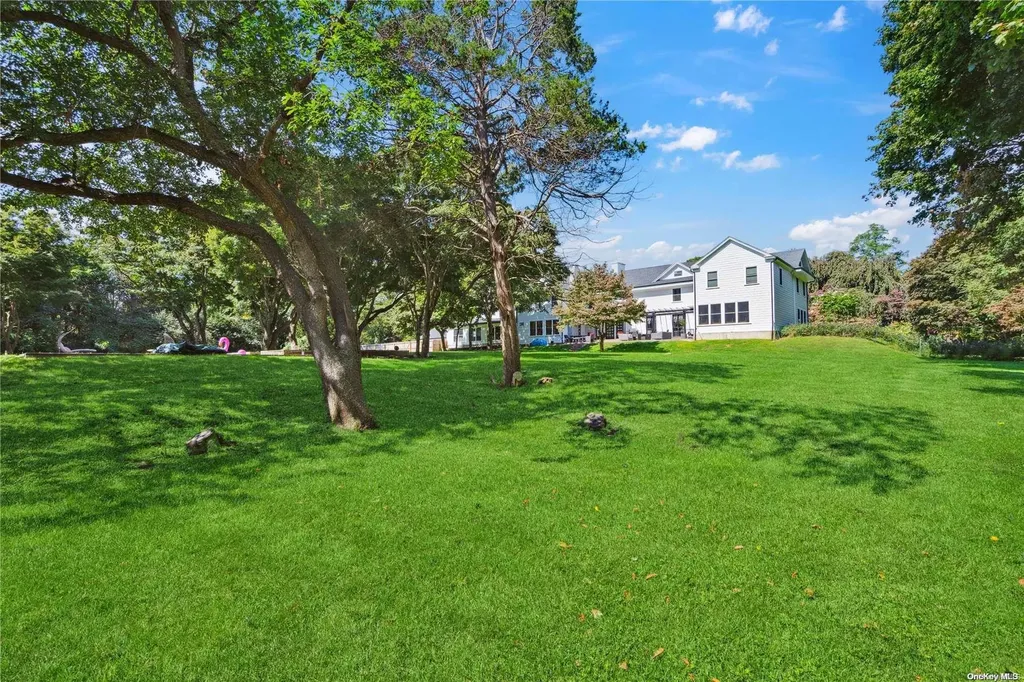 58 Ryefield Road Locust Valley NY 11560