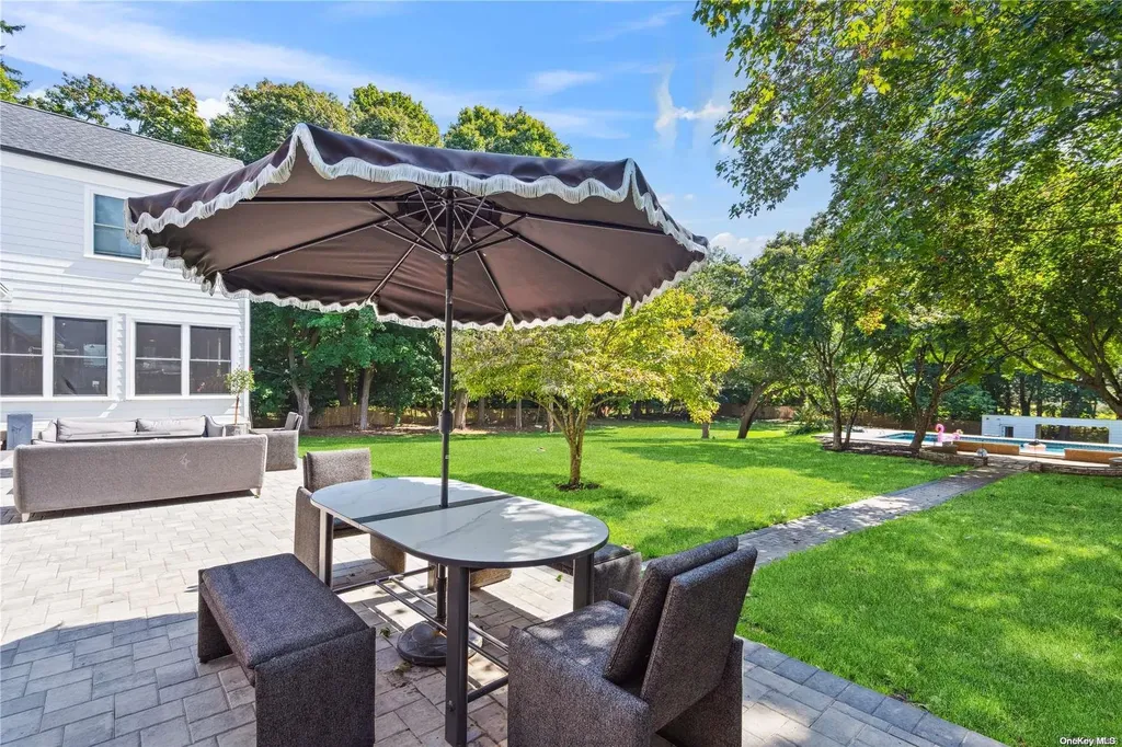 58 Ryefield Road Locust Valley NY 11560