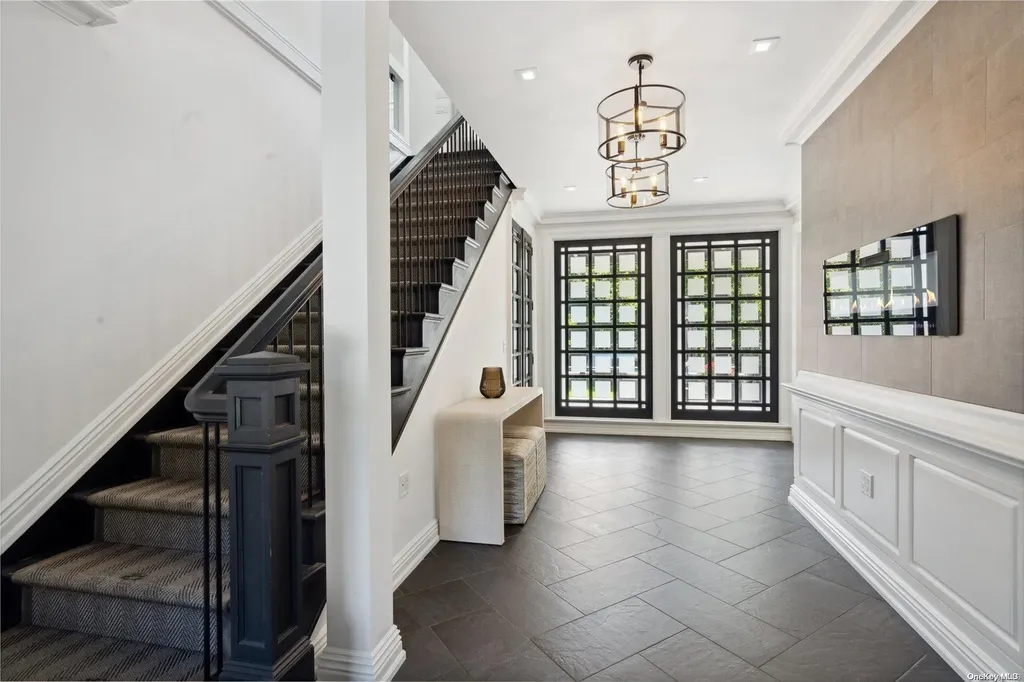 58 Ryefield Road Locust Valley NY 11560