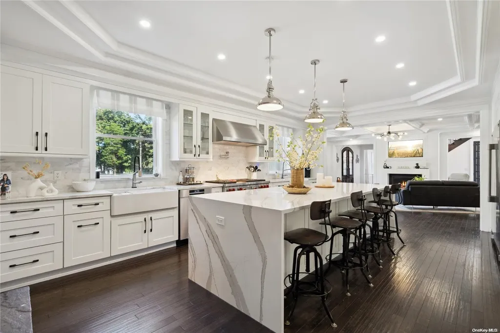 58 Ryefield Road Locust Valley NY 11560