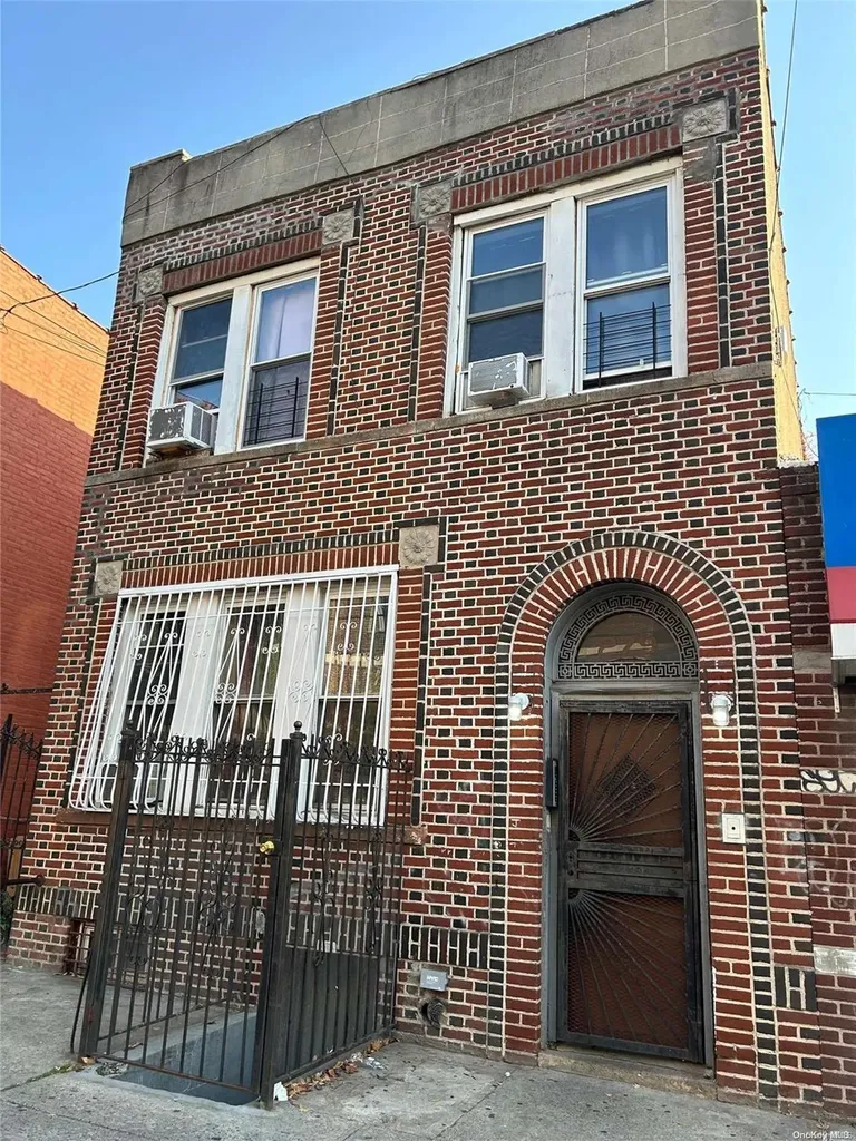 279 Van Siclen Avenue Brooklyn NY 11207
