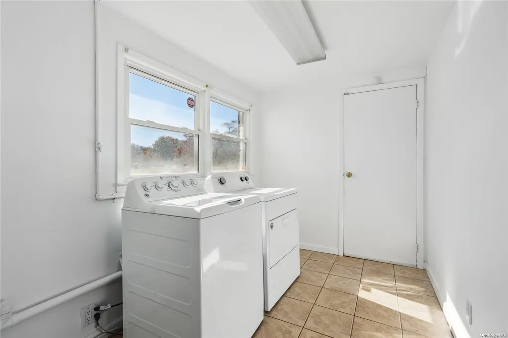 44 Peppermint Road Commack NY 11725