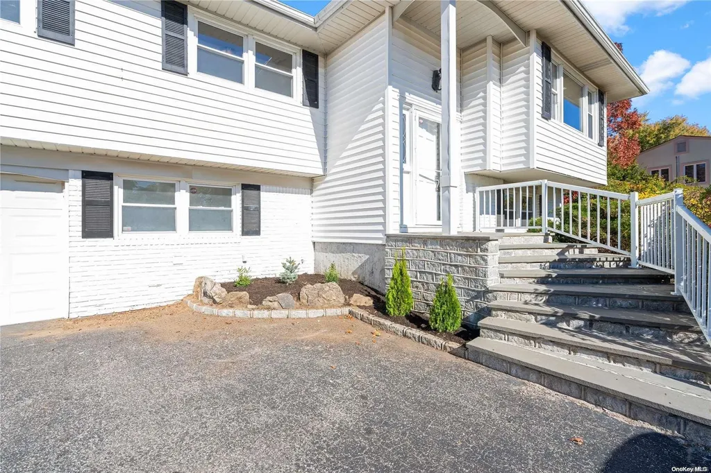 44 Peppermint Road Commack NY 11725