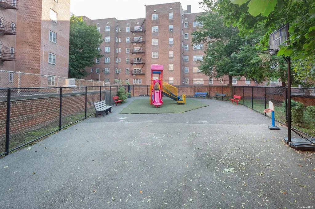 144-60 Gravett Road Flushing NY 11367