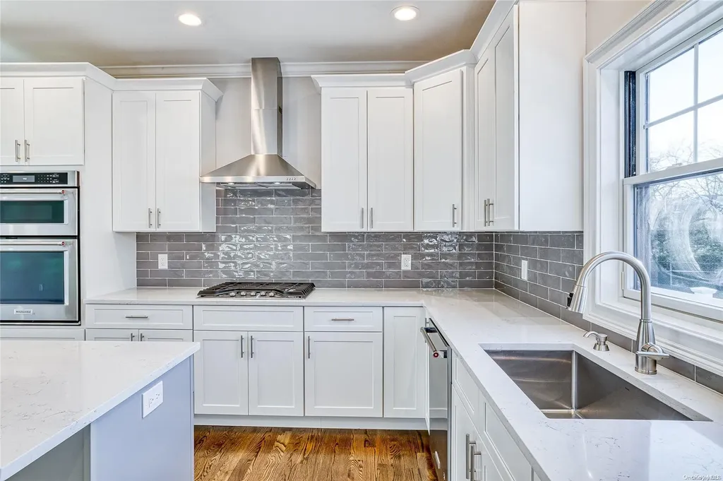 9 Venus Road Syosset NY 11791