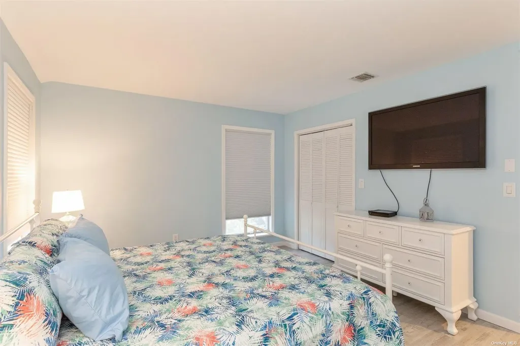 37 Halsey Remsenburg NY 11960