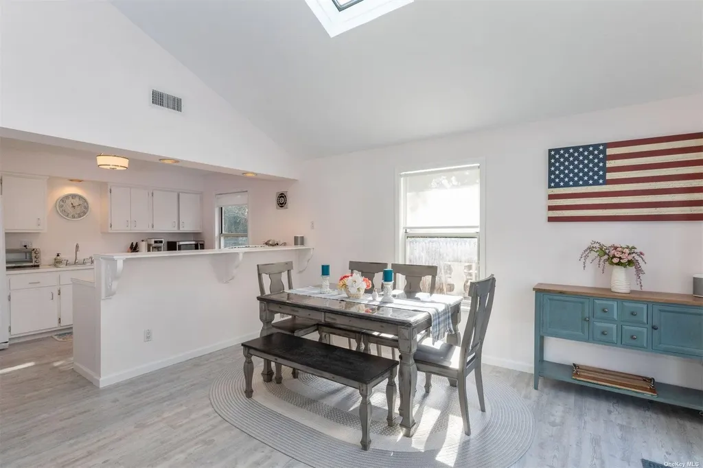 37 Halsey Remsenburg NY 11960