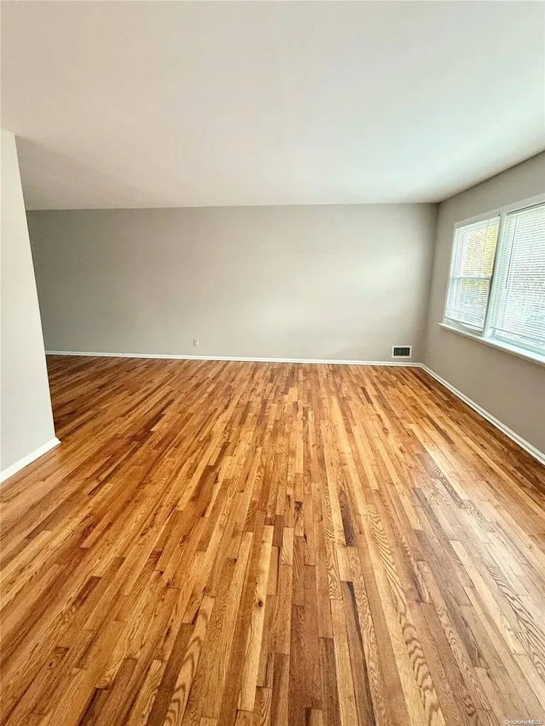 144-32 27th Avenue Flushing NY 11354