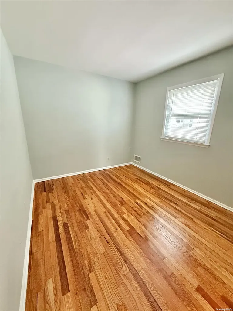 144-32 27th Avenue Flushing NY 11354