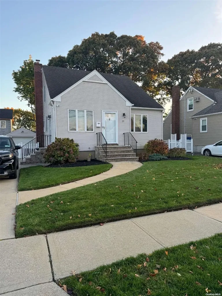 29 Croydon Drive Bellmore NY 11710