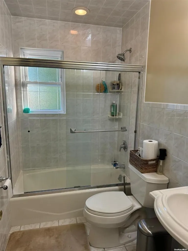 29 Croydon Drive Bellmore NY 11710