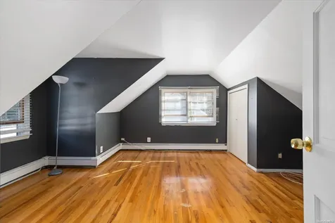 97 N Emerson Avenue Copiague NY 11726