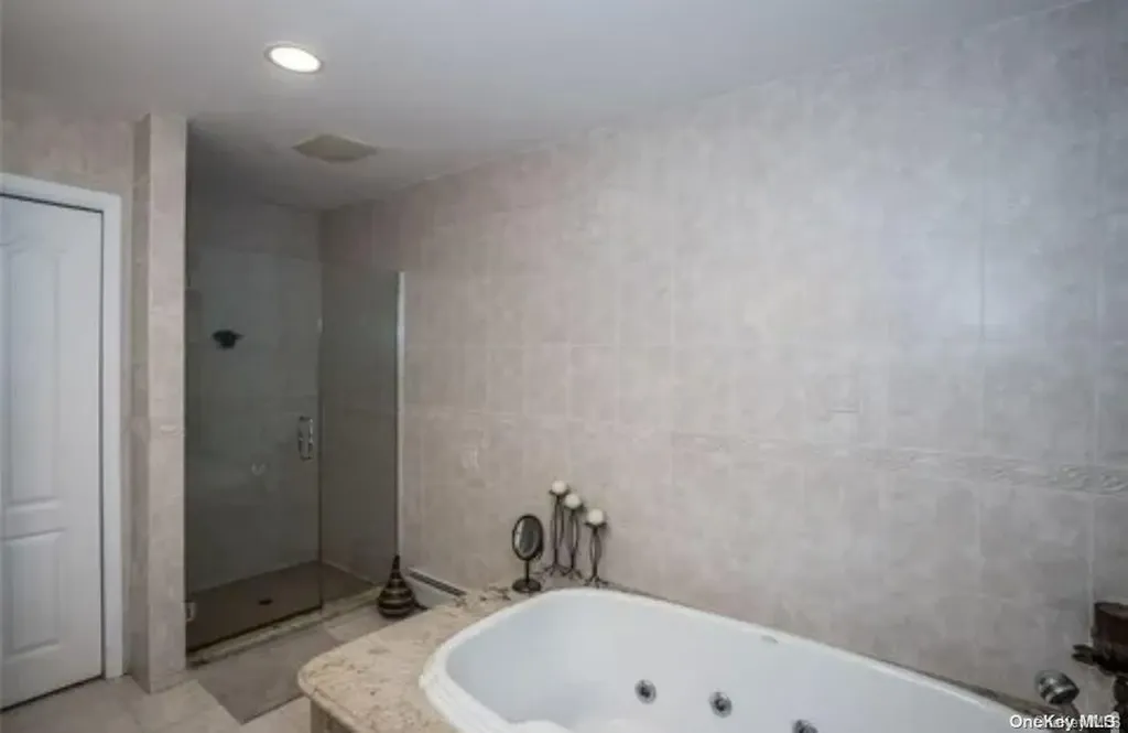 435 Spruce Avenue West Islip NY 11795