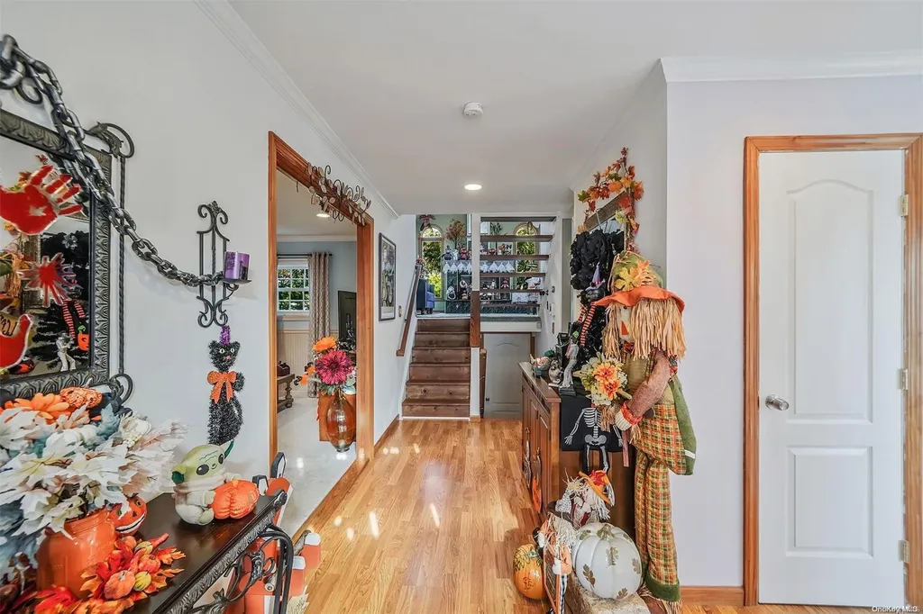 199 Avondale Drive Centereach NY 11720