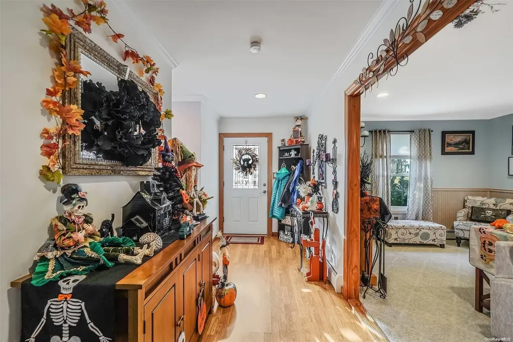 199 Avondale Drive Centereach NY 11720