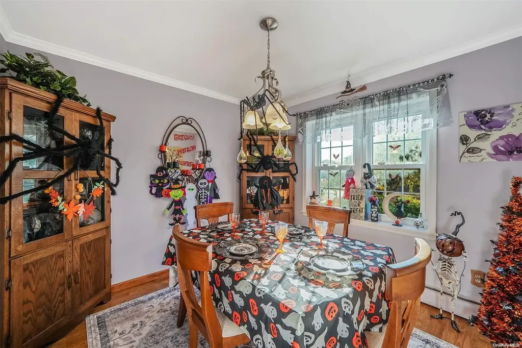 199 Avondale Drive Centereach NY 11720