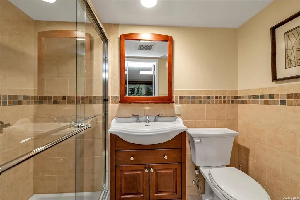 22 Lenox Avenue Lynbrook NY 11563