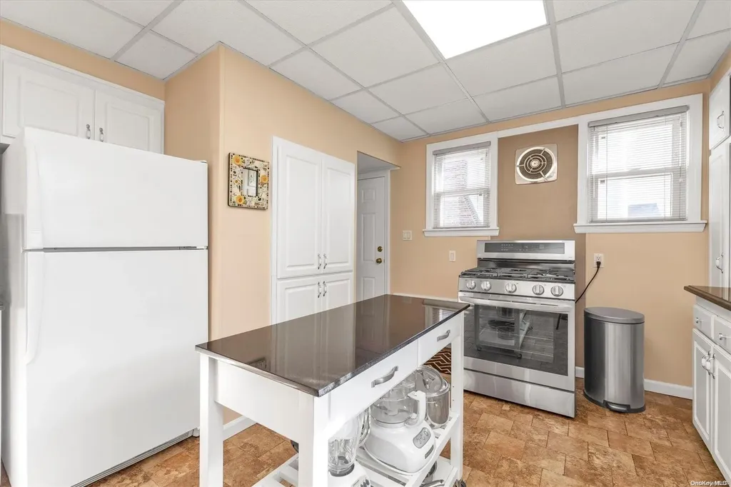 22 Lenox Avenue Lynbrook NY 11563
