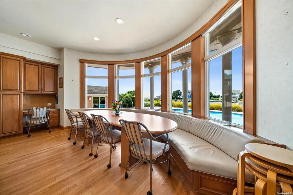 22 Beech Road Islip NY 11751