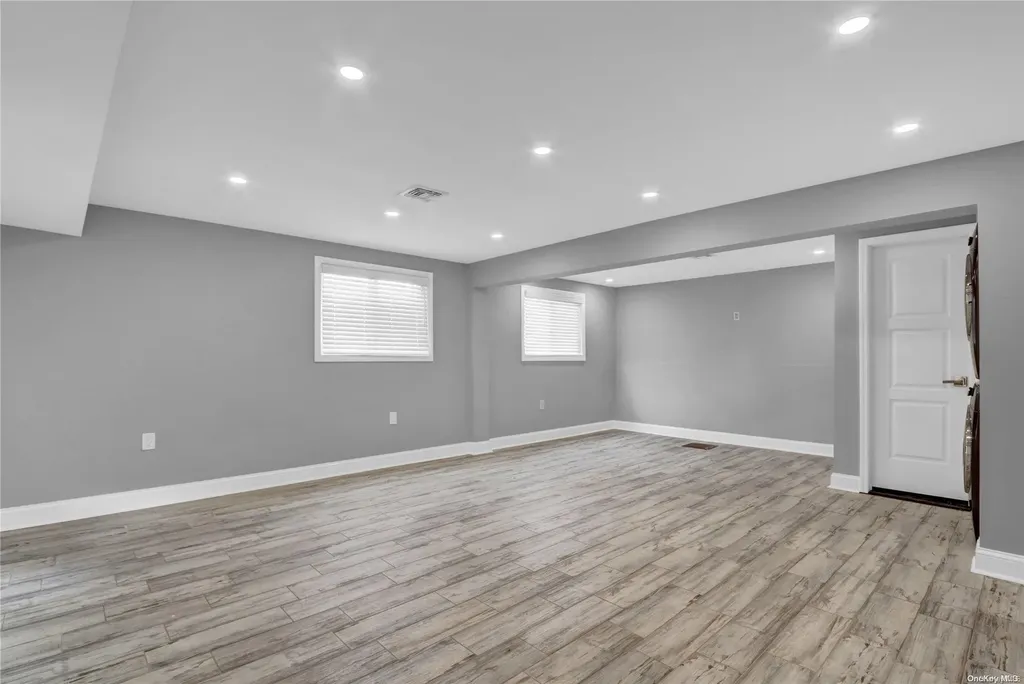 1760 E Berkshire Road Merrick NY 11566