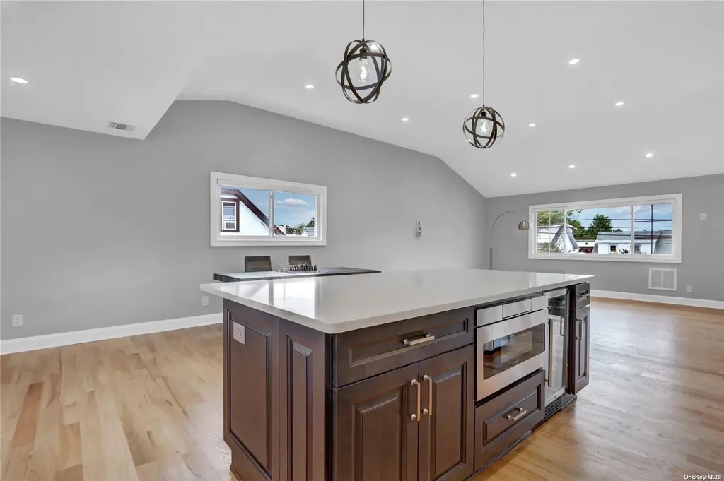 1760 E Berkshire Road Merrick NY 11566