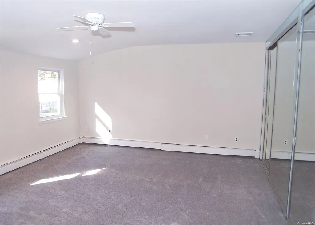 14 Wakefield Avenue Coram NY 11727