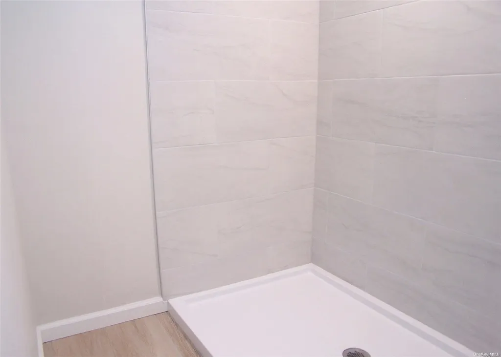 14 Wakefield Avenue Coram NY 11727