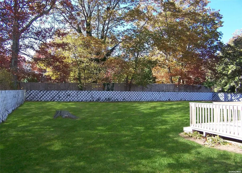 14 Wakefield Avenue Coram NY 11727