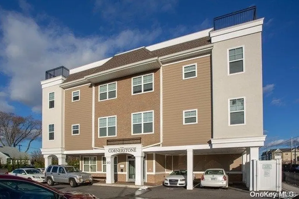 40 Elizabeth Street Farmingdale NY 11735