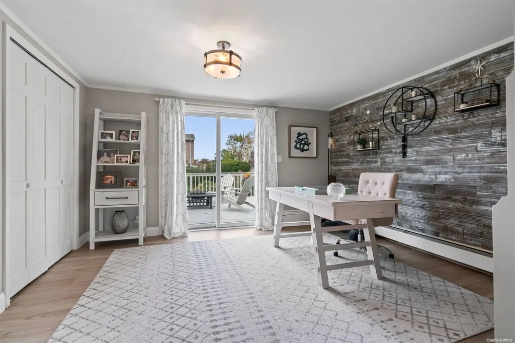 5 Meadow Place Northport NY 11768