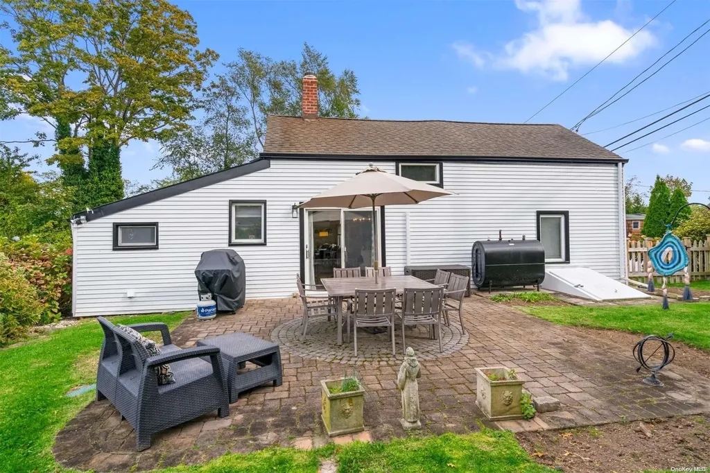 5 Meadow Place Northport NY 11768