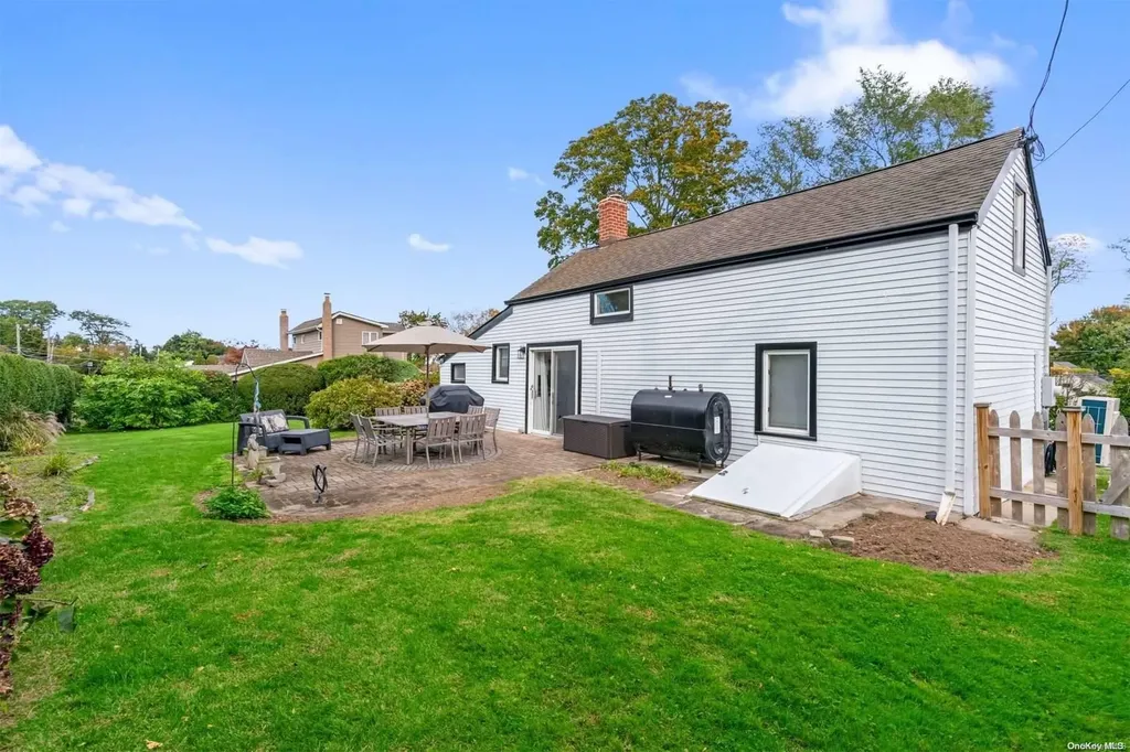 5 Meadow Place Northport NY 11768