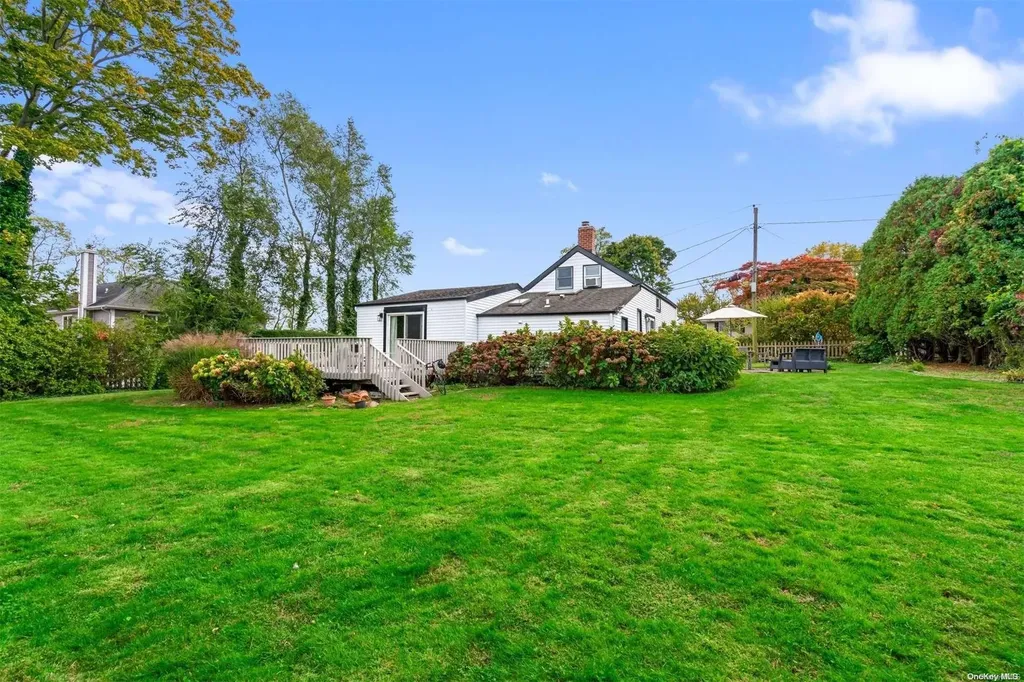 5 Meadow Place Northport NY 11768