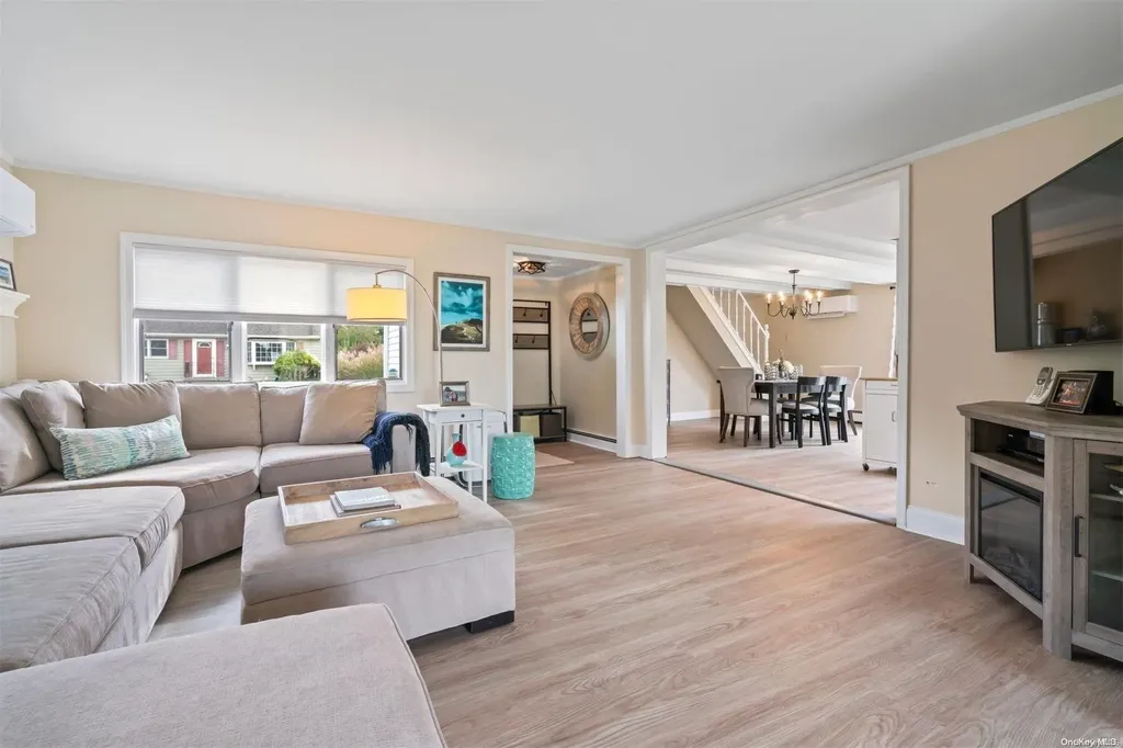 5 Meadow Place Northport NY 11768