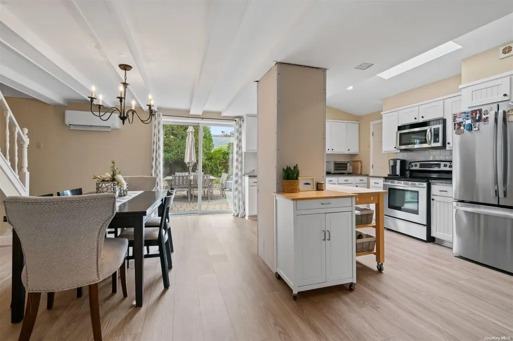 5 Meadow Place Northport NY 11768