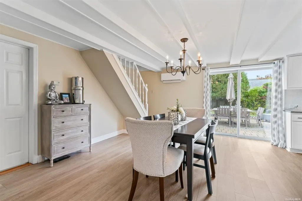 5 Meadow Place Northport NY 11768