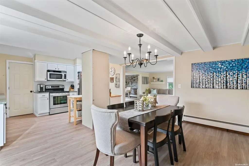 5 Meadow Place Northport NY 11768