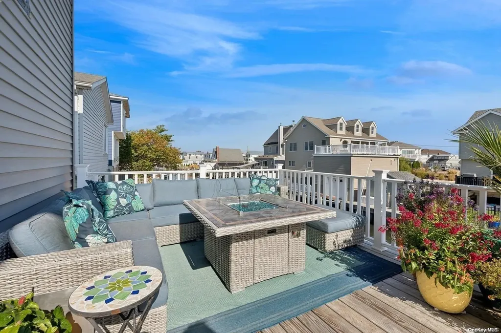 119 S Bay Drive Babylon NY 11702
