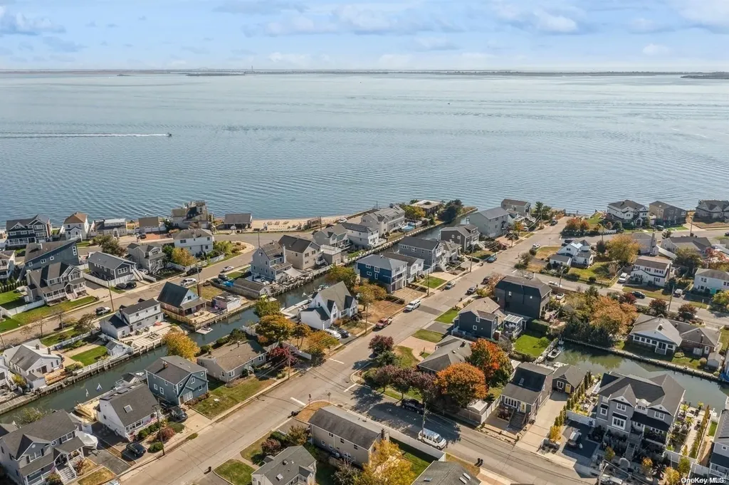119 S Bay Drive Babylon NY 11702