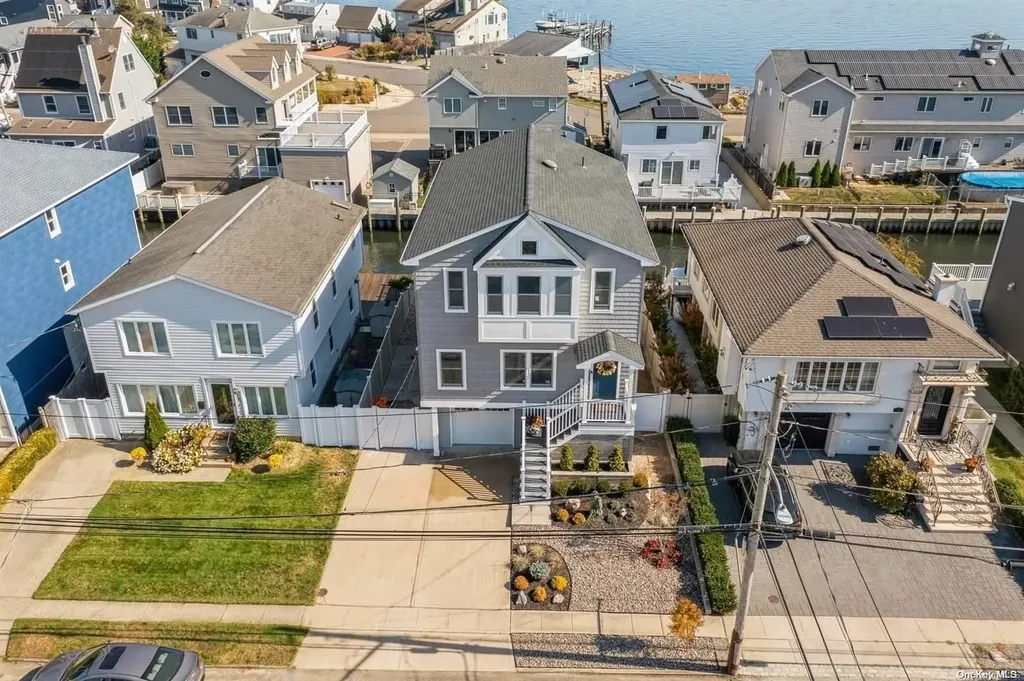 119 S Bay Drive Babylon NY 11702