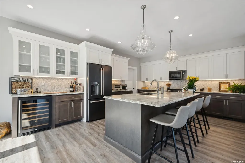 119 S Bay Drive Babylon NY 11702