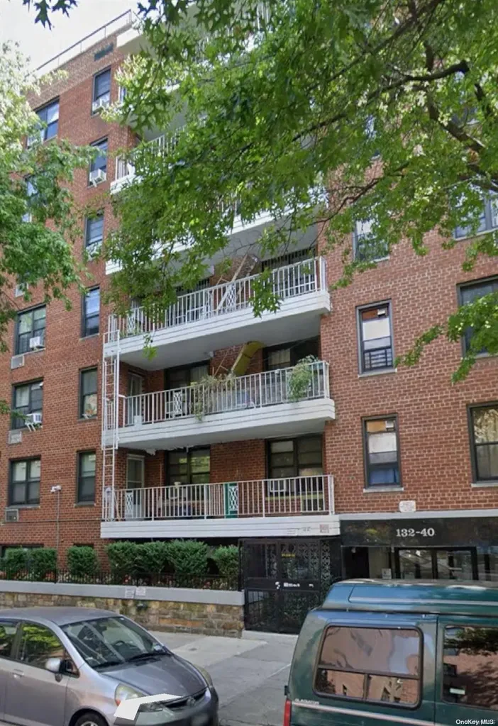 132-40 Sanford Avenue Flushing NY 11355