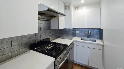 132-40 Sanford Avenue Flushing NY 11355