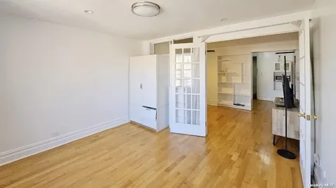 132-40 Sanford Avenue Flushing NY 11355