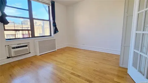 132-40 Sanford Avenue Flushing NY 11355