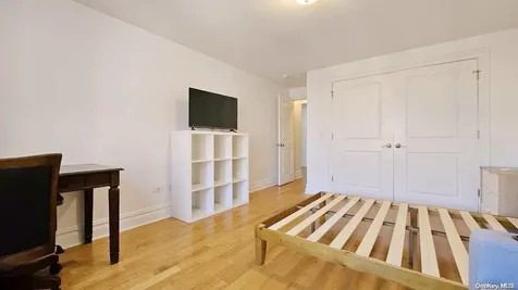 132-40 Sanford Avenue Flushing NY 11355