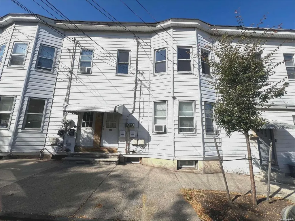 165 Chestnut Avenue Staten Island NY 10305