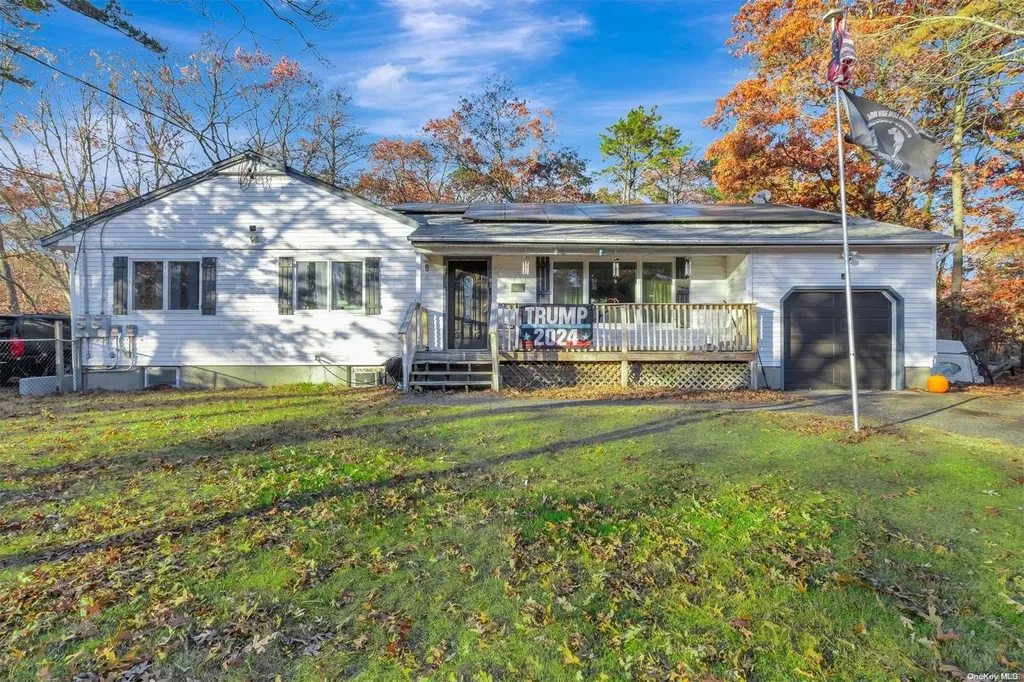 25 Sweetbriar Drive Mastic NY 11950