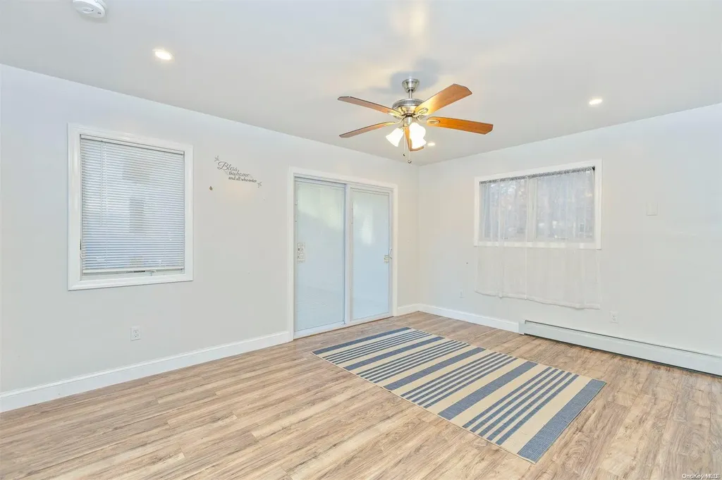 25 Sweetbriar Drive Mastic NY 11950